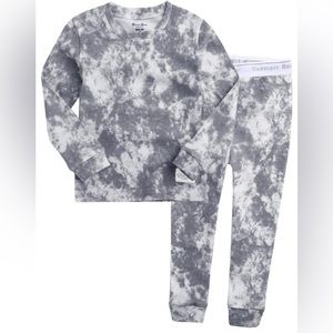 Unisex 2 piece lounge/PJ set.